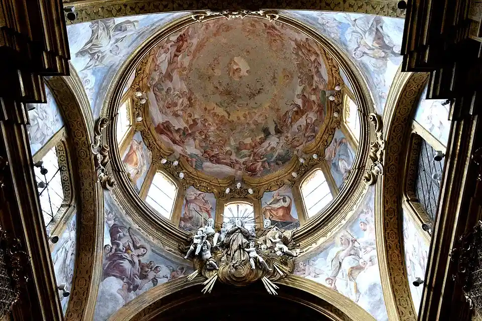 Il Chiostro di San Gregorio Armeno: l'oasi di silenzio nascosta tra i presepi di Napoli 4 Storie della vita di San Gregorio Armeno dipinte all'interno della chiesa di Napoli.